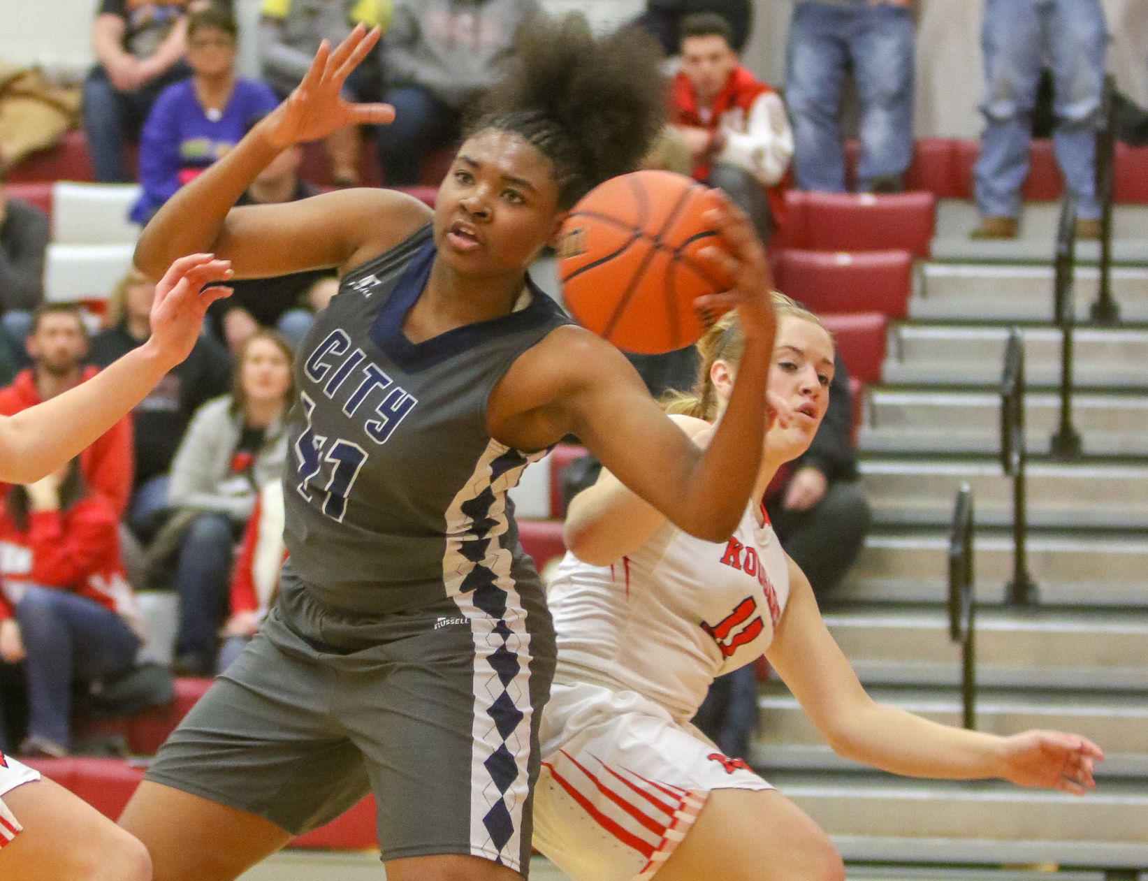 Girls basketball sectional - Kankakee Valley vs Michigan City